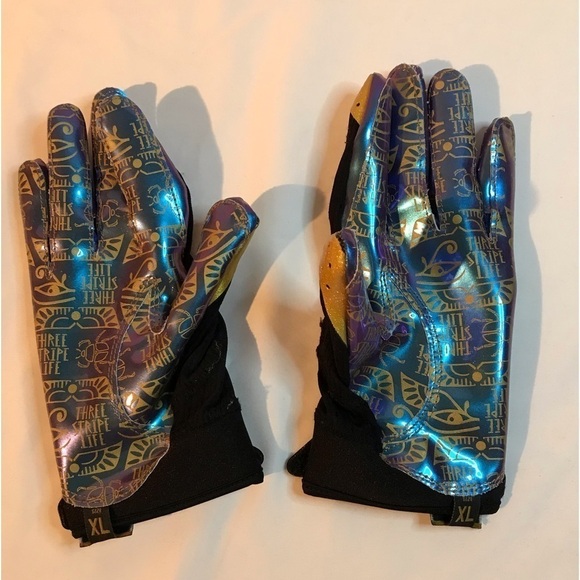 NWT ADIDAS FOOTBALL RECEIVER GLOVES SZ XL. NEVER WORN-THIS WAS A BACK UP PAIR - Picture 2 of 7